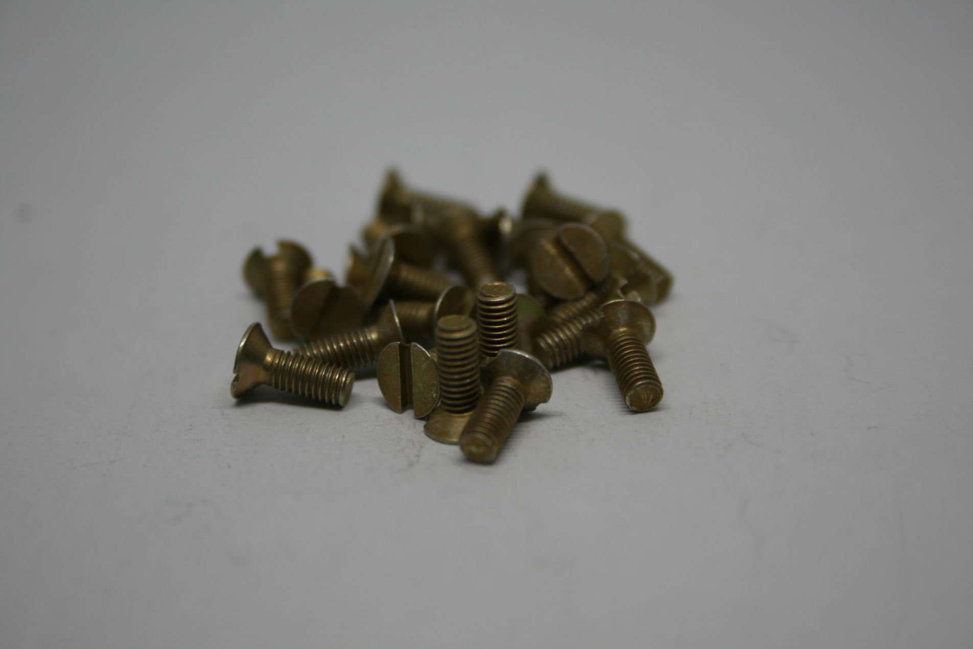 Aviation countersunk screws with full thread 3177A